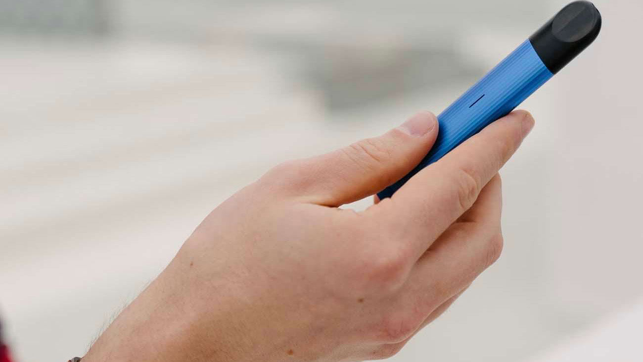 What is a HELO Vitamin B12 Vape?